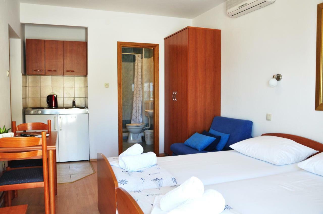 Sunrise Apartments And Studio Apartments Lokva Rogoznica Dış mekan fotoğraf